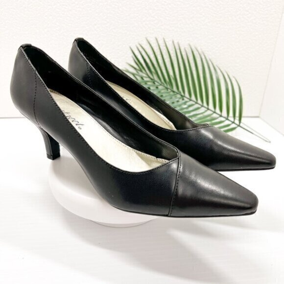 Easy Street Womens Chiffon Black Faux Leather Pointed Toe Pumps Shoes Size 6.5M - Picture 1 of 11